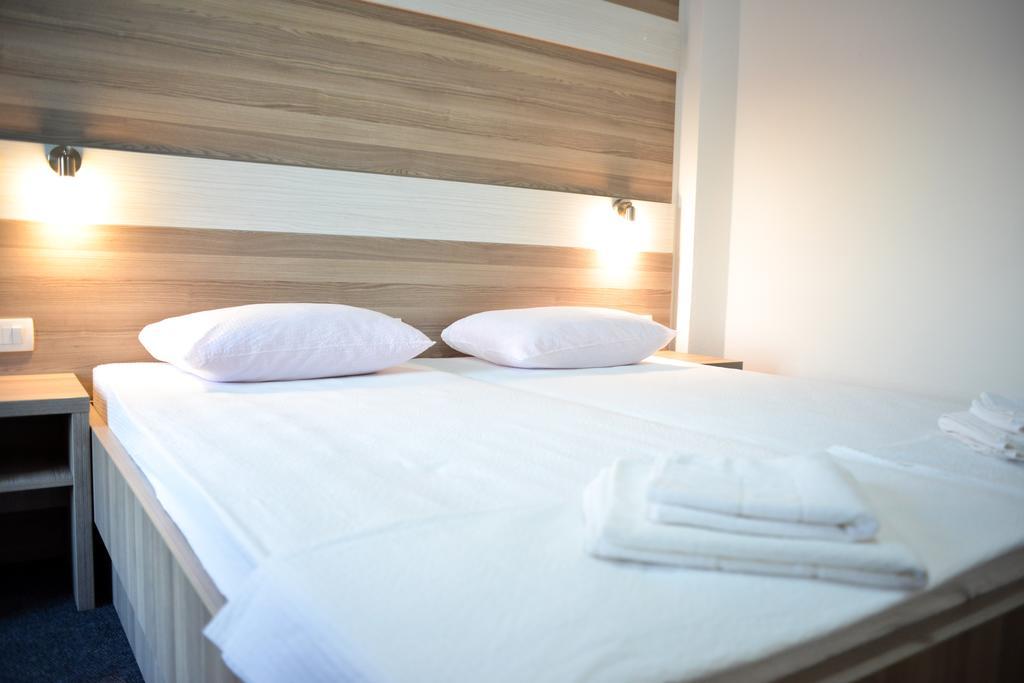Hotel Rivero A&S Mostar Exterior photo