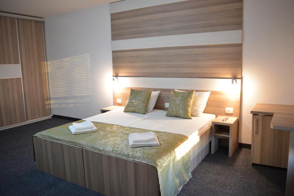 Hotel Rivero A&S Mostar Exterior photo