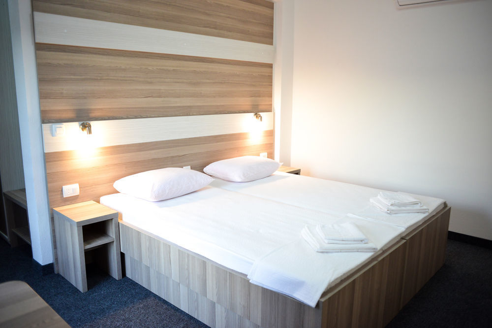 Hotel Rivero A&S Mostar Exterior photo